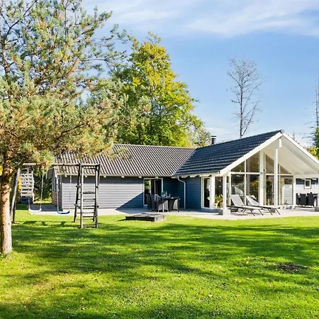 Solborg - 800m From The Sea By Interhome *